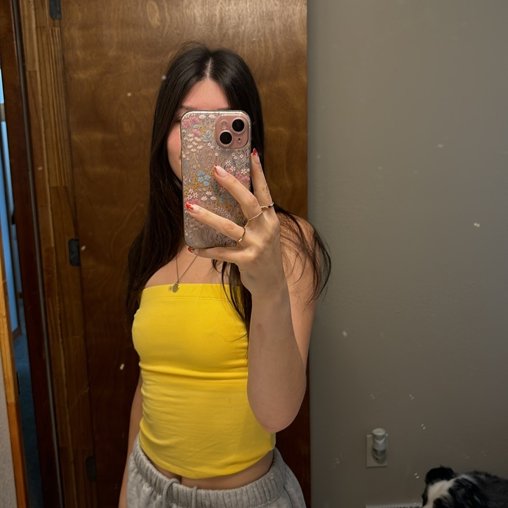 Yellow strapless MixMatchy top